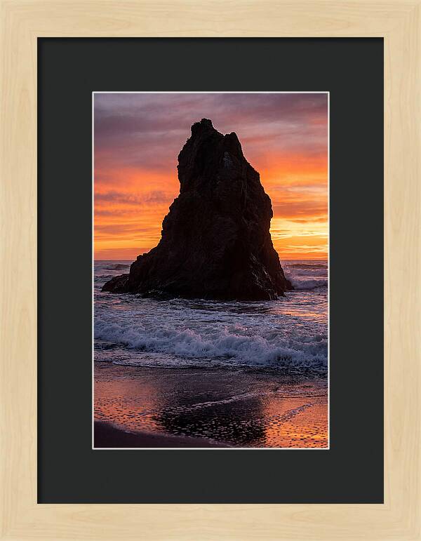 Oceanic Twilight Silhouette
