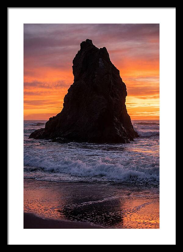 Oceanic Twilight Silhouette