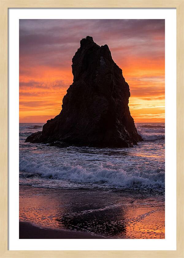 Oceanic Twilight Silhouette