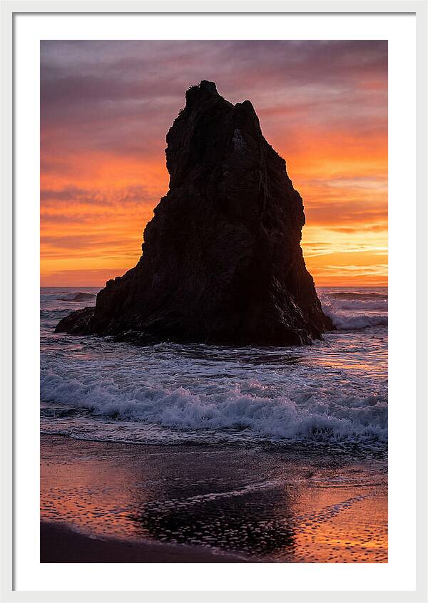 Oceanic Twilight Silhouette
