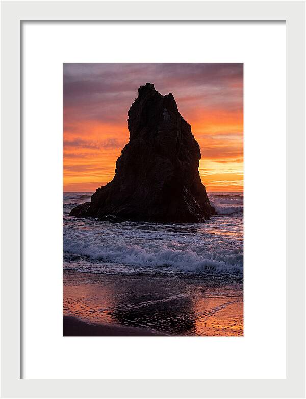 Oceanic Twilight Silhouette
