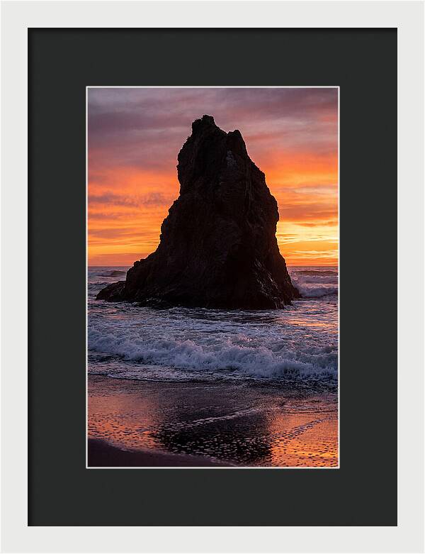 Oceanic Twilight Silhouette