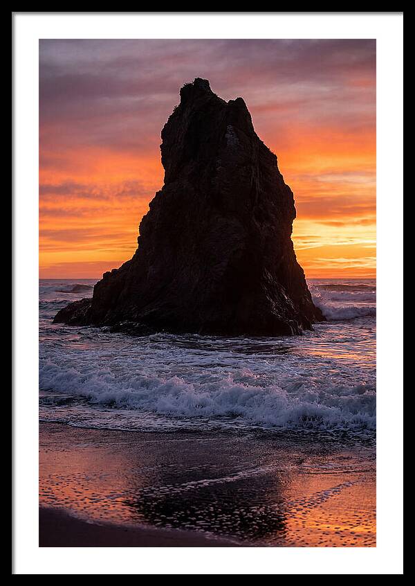 Oceanic Twilight Silhouette