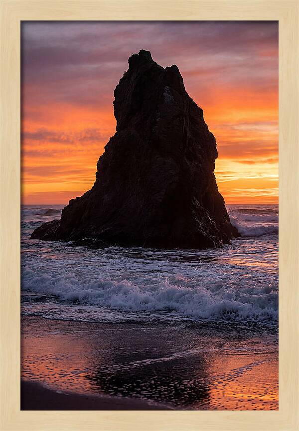 Oceanic Twilight Silhouette