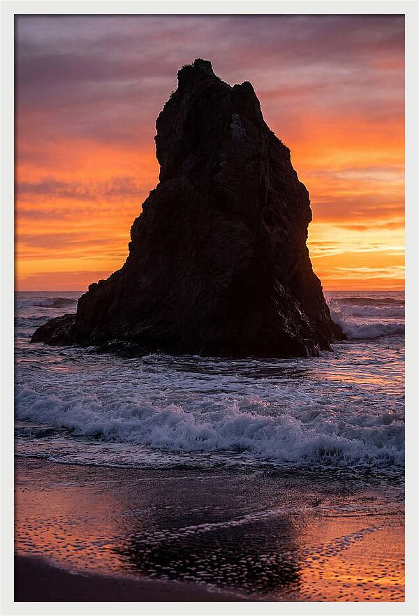 Oceanic Twilight Silhouette