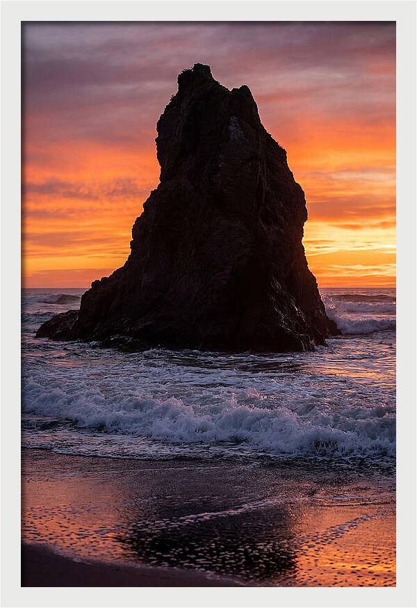 Oceanic Twilight Silhouette