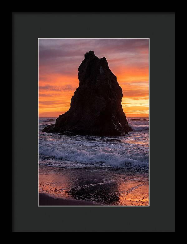 Oceanic Twilight Silhouette
