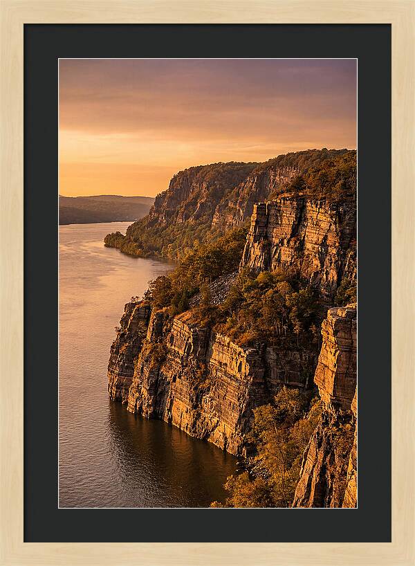 Palisades At Sunset