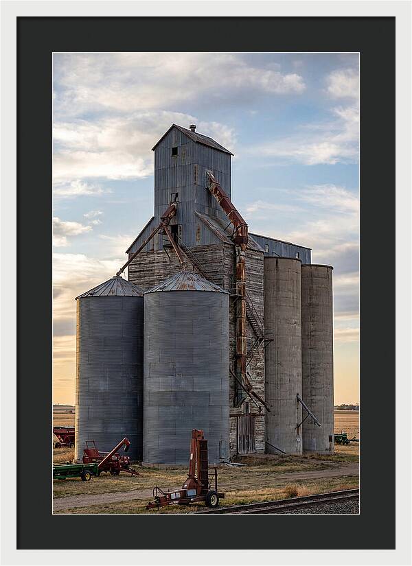 Palouse Grain Elevators At Dusk