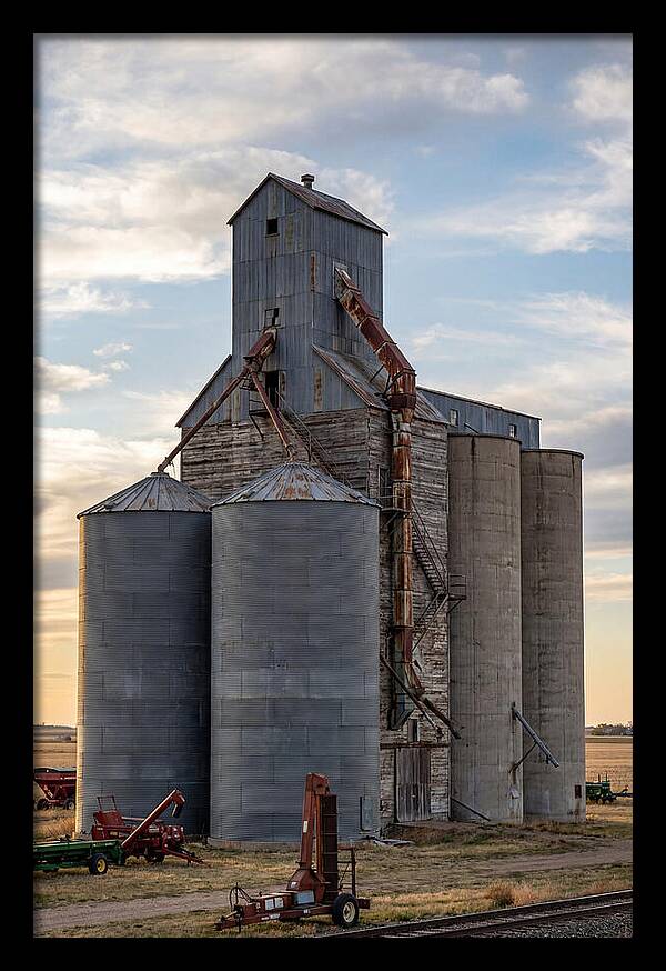 Palouse Grain Elevators At Dusk