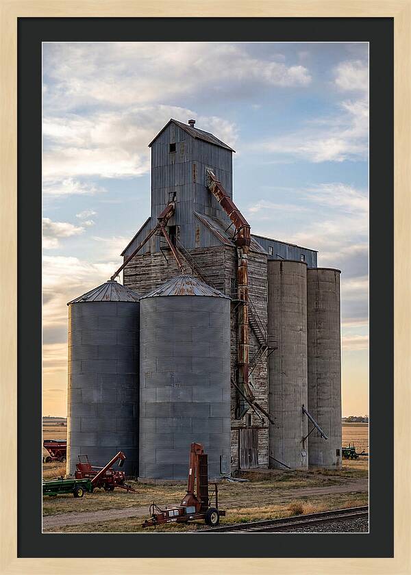 Palouse Grain Elevators At Dusk