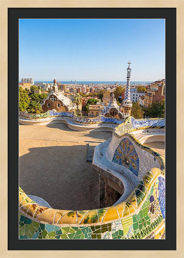 Park Gells Vibrant Mosaic View