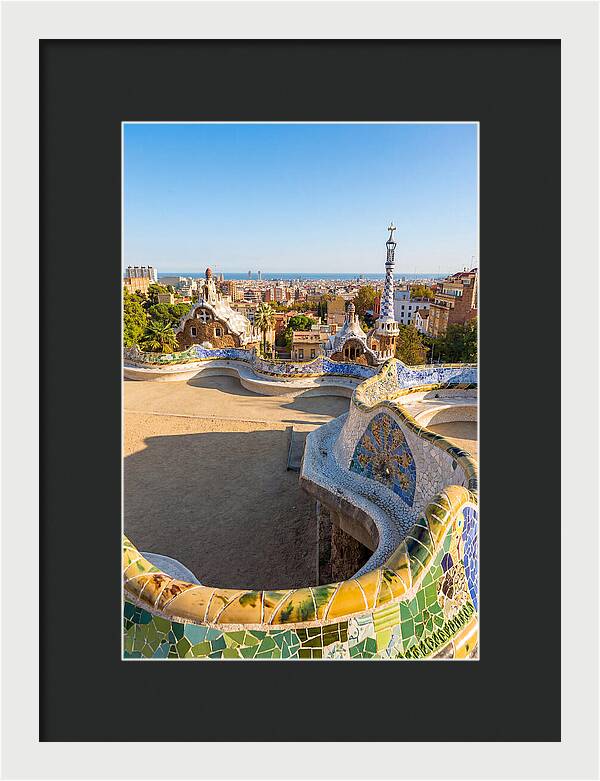 Park Gells Vibrant Mosaic View