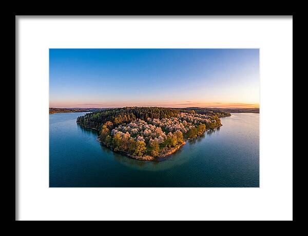 Peninsula Serenity At Dusk