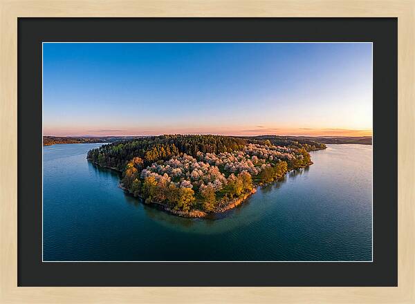 Peninsula Serenity At Dusk