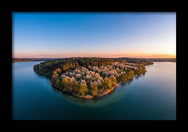 Peninsula Serenity At Dusk