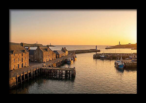 Plymouth Rock Waterfront Serenity