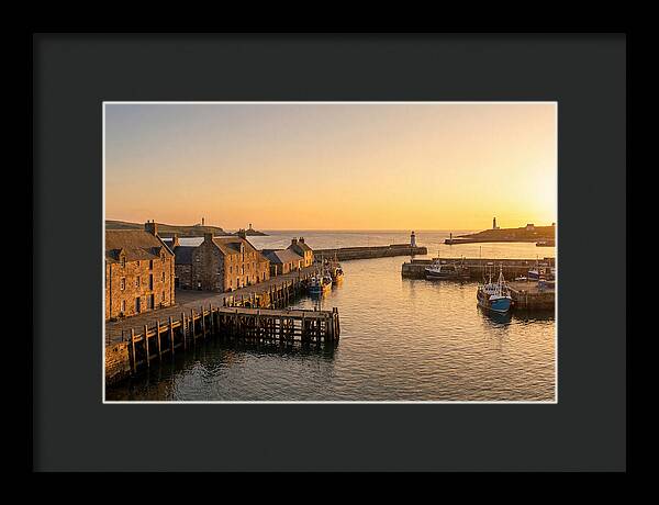 Plymouth Rock Waterfront Serenity
