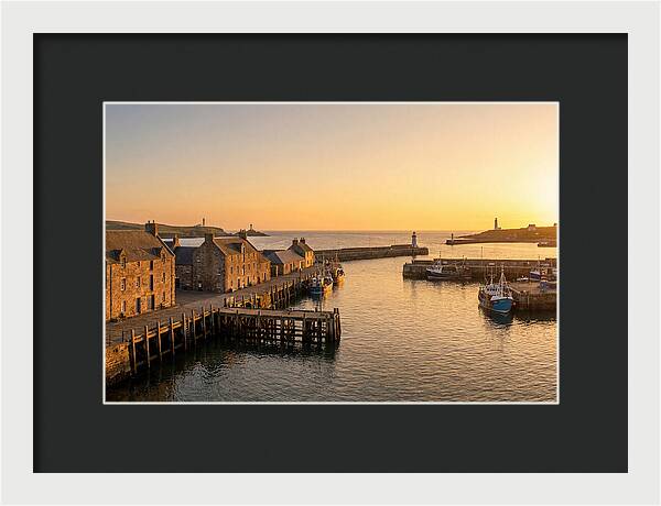 Plymouth Rock Waterfront Serenity