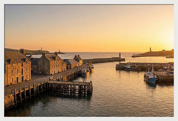 Plymouth Rock Waterfront Serenity