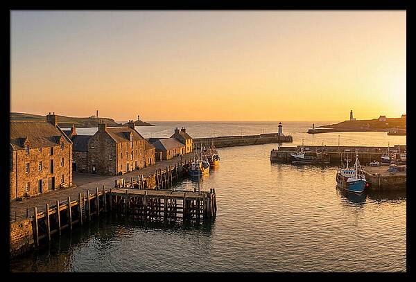 Plymouth Rock Waterfront Serenity