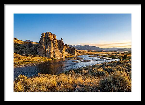 Pompeys Pillar At Sunset