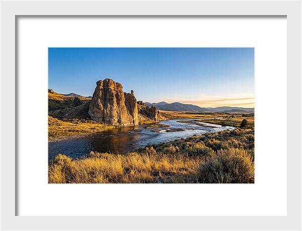 Pompeys Pillar At Sunset