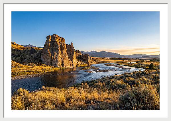 Pompeys Pillar At Sunset