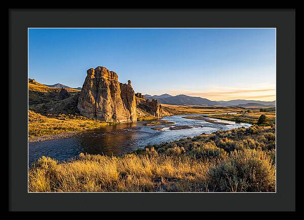 Pompeys Pillar At Sunset