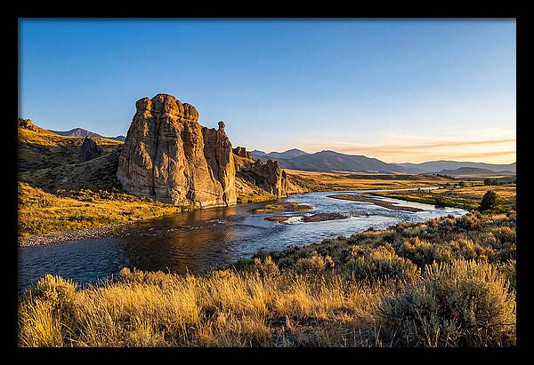 Pompeys Pillar At Sunset