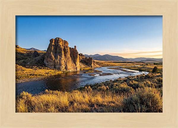 Pompeys Pillar At Sunset