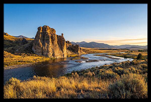 Pompeys Pillar At Sunset