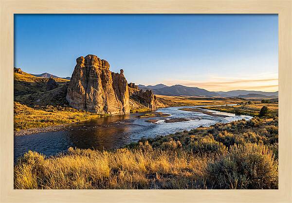 Pompeys Pillar At Sunset
