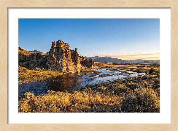 Pompeys Pillar At Sunset