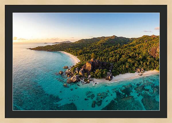 Praslin Island Serenity