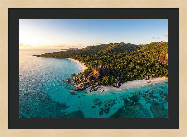 Praslin Island Serenity