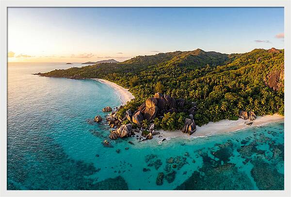Praslin Island Serenity