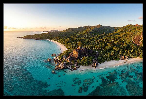 Praslin Island Serenity