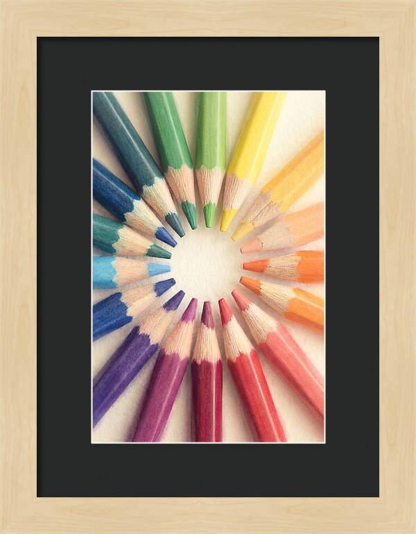 Rainbow Circle Of Color Pencils