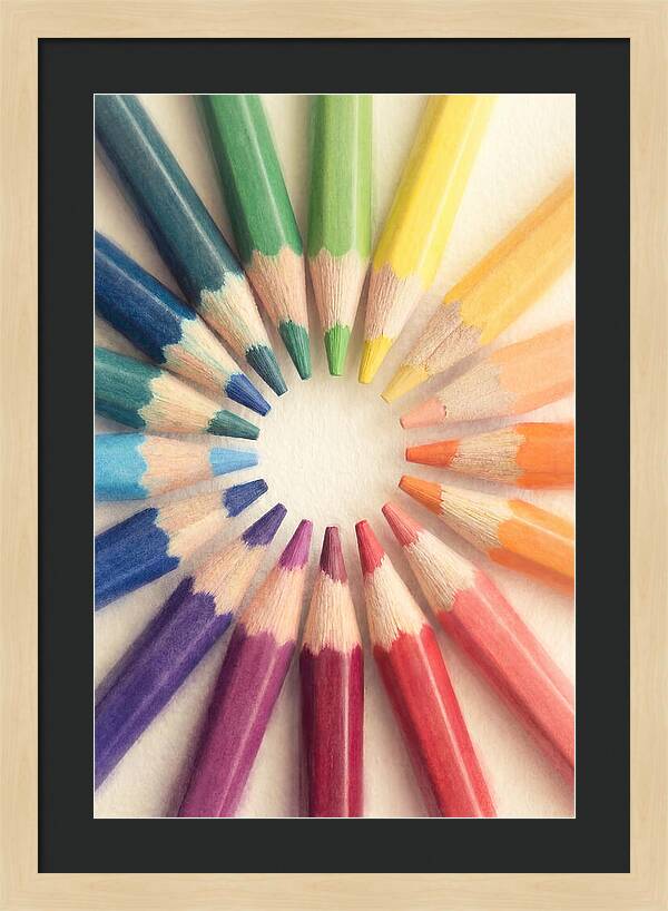 Rainbow Circle Of Color Pencils