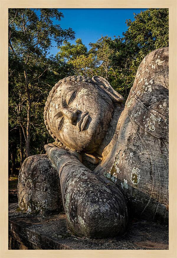 Reclining Buddha Of Polonnaruwa
