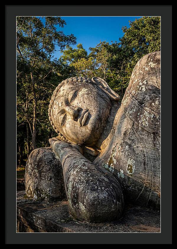 Reclining Buddha Of Polonnaruwa