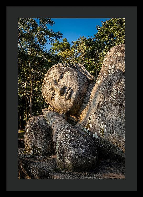 Reclining Buddha Of Polonnaruwa