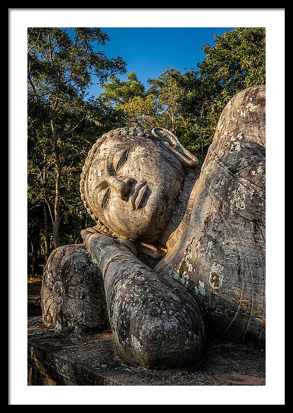 Reclining Buddha Of Polonnaruwa