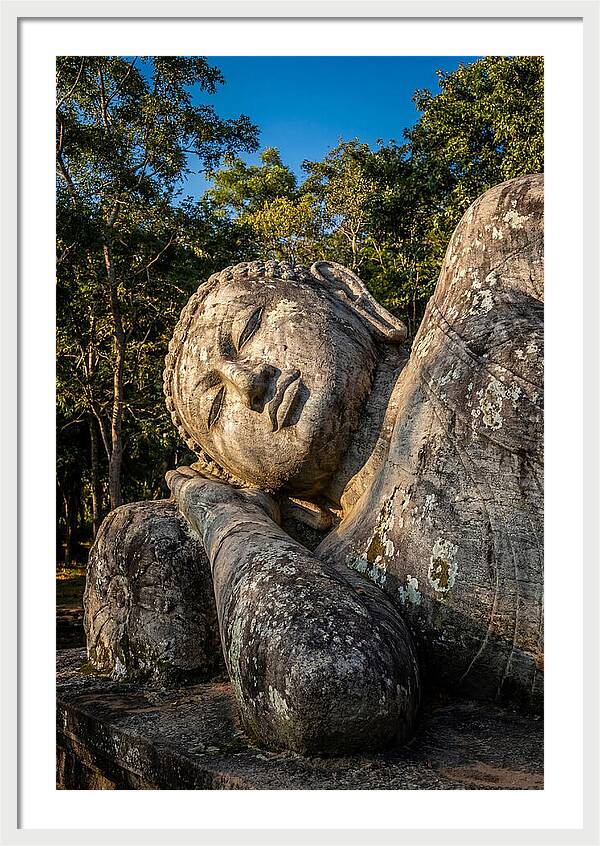 Reclining Buddha Of Polonnaruwa