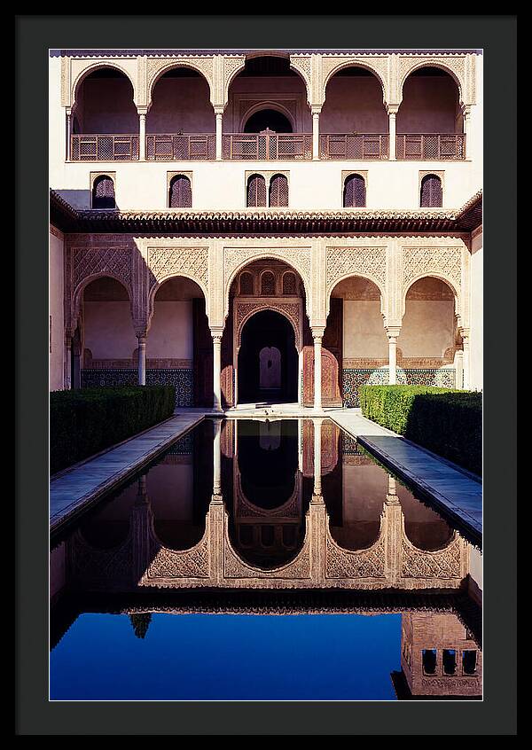 Reflections In The Court Of Myrtles