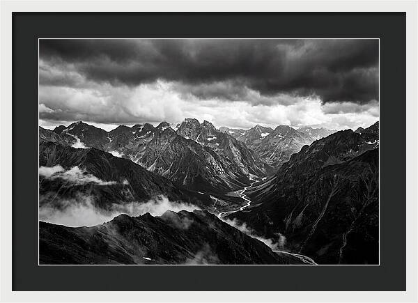 Ridge Vista In Black And White