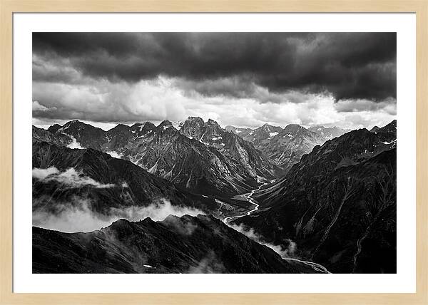 Ridge Vista In Black And White