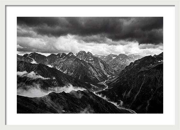 Ridge Vista In Black And White