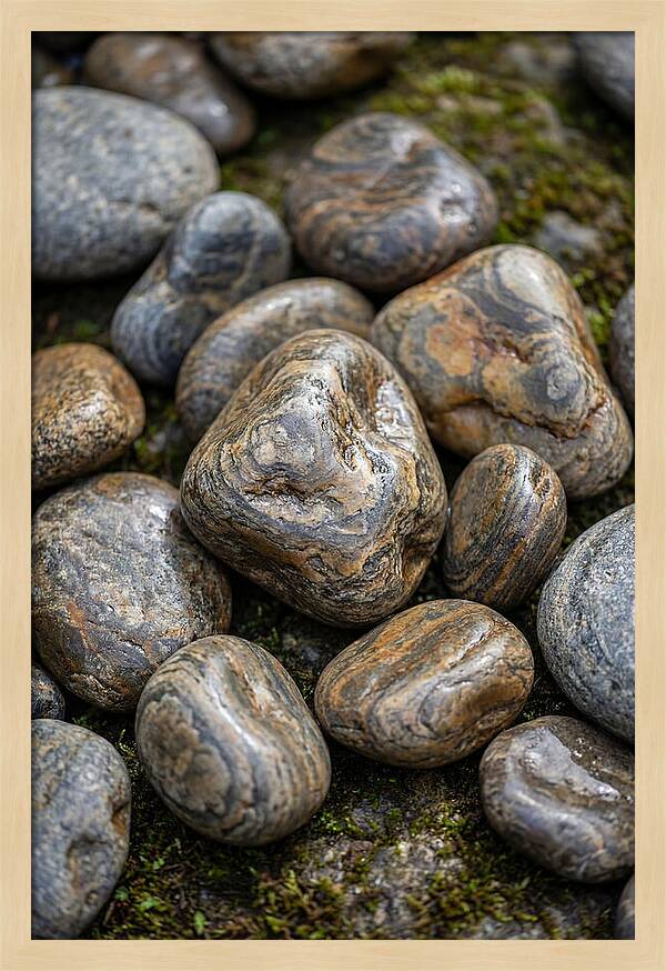 River Stone Patterns